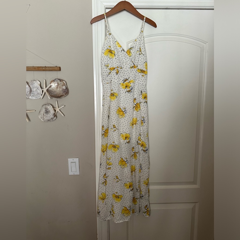Abercrombie Dress- Midi White Dress with Yellow Flowers and Black Dots. Size: XS